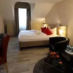 Western Rosenau Hotel 4*