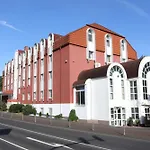 Western Rosenau