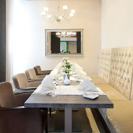 Отель Western Rosenau 4*