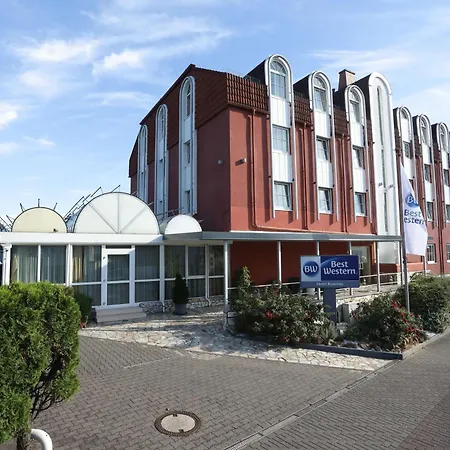 Western Rosenau Hotel 4*