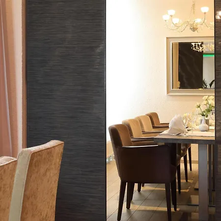Western Rosenau Hotel 4*