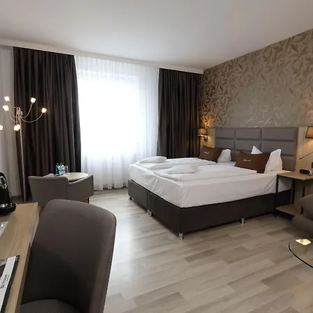 Hotel Western Rosenau 4*