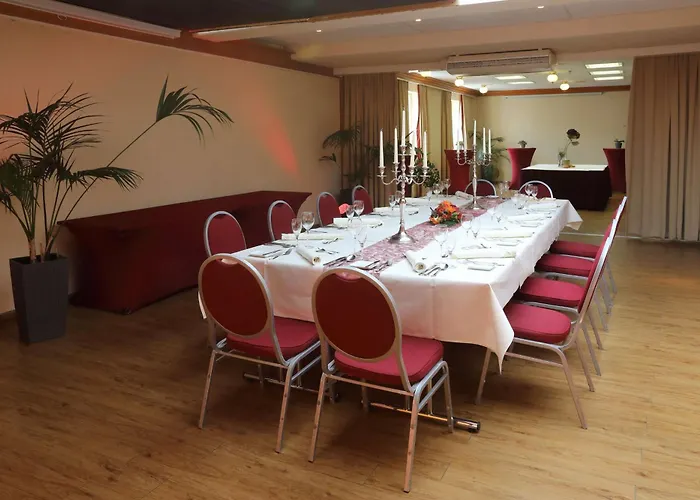 Western Rosenau Hotel