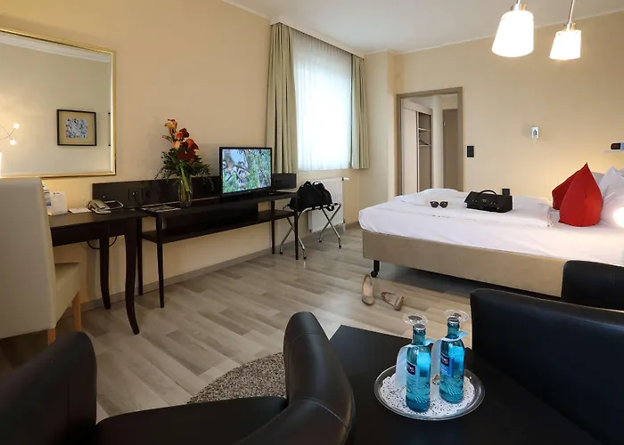 Western Rosenau Hotel