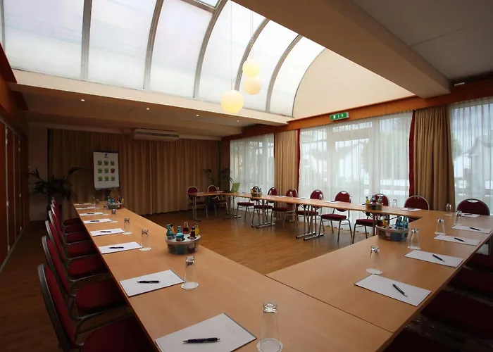 Western Rosenau Hotel