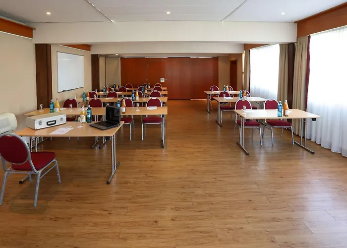 Western Rosenau Hotel 4*